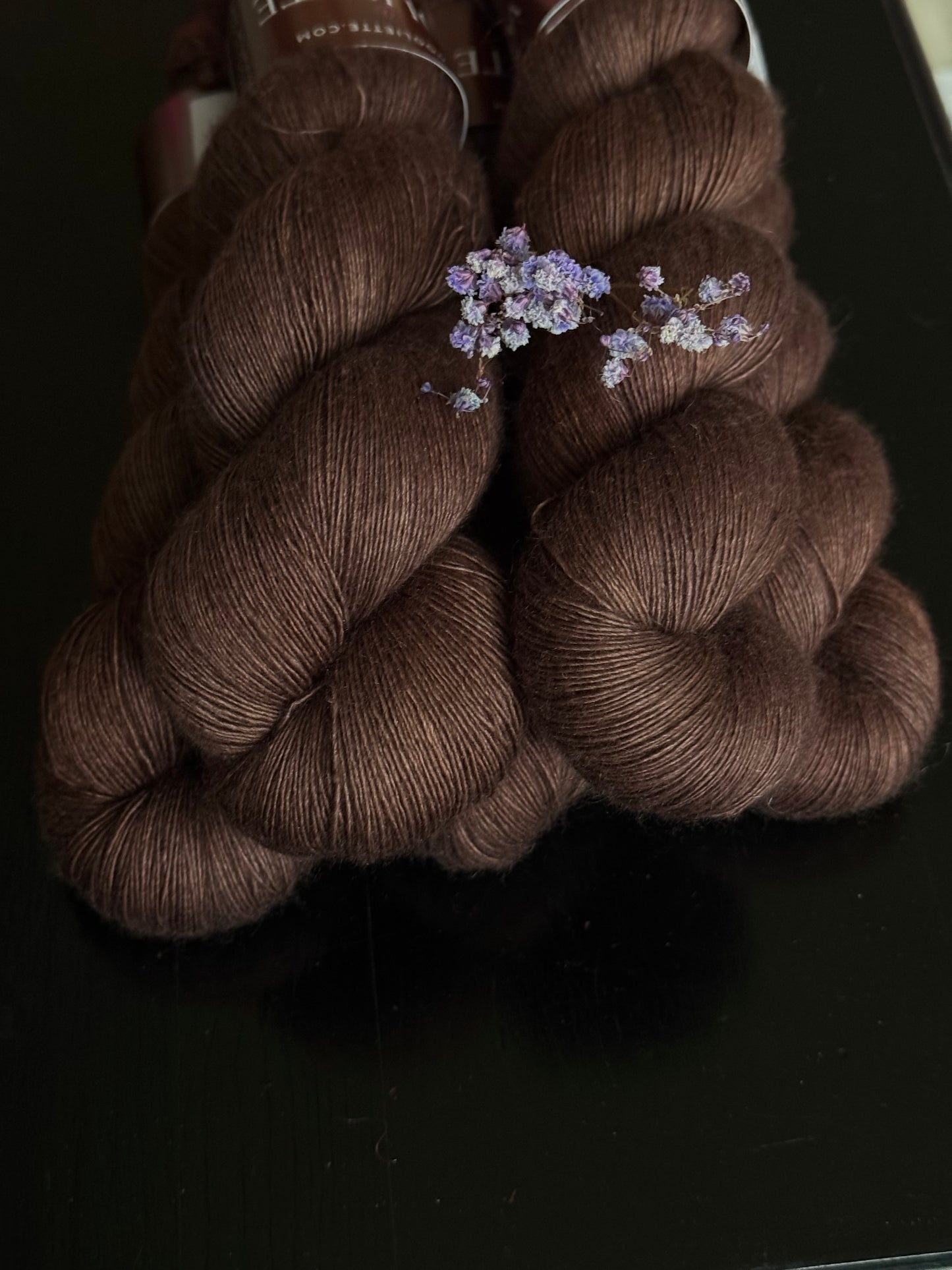 Silky Lace Yak & Soie Single La Dame de fer