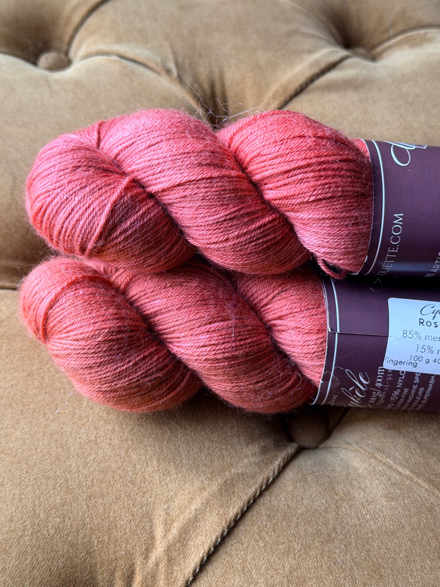 laine artisanale Wooliette, Cybele, coloris Rosalia, mérinos et nylon, laine à chaussettes