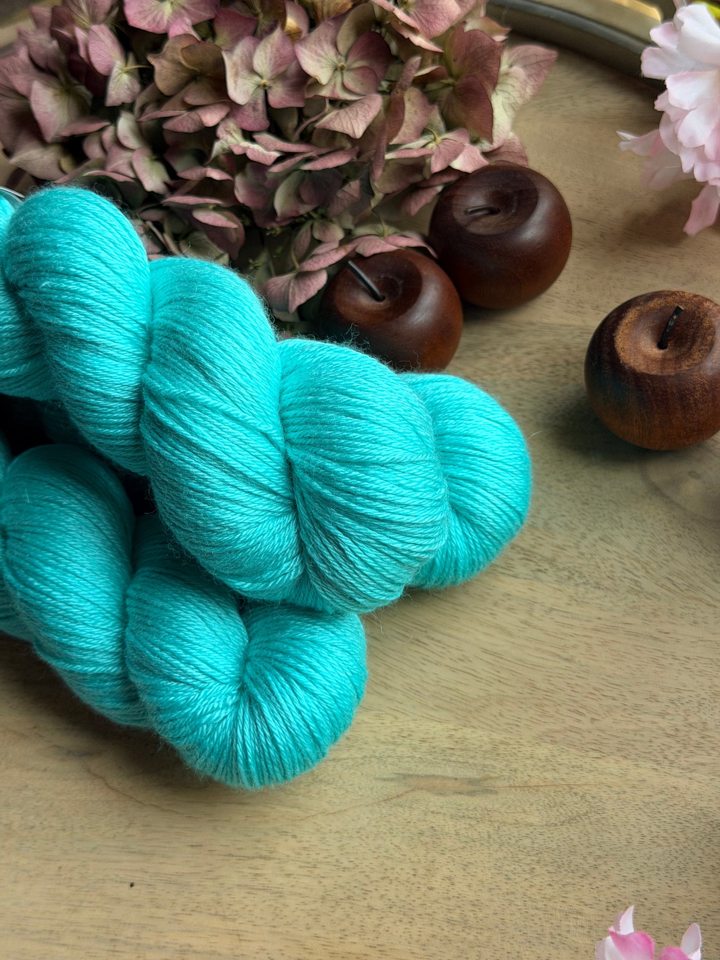 Ornella Fingering Bora Bora – Fil BFL Soie | Wooliette