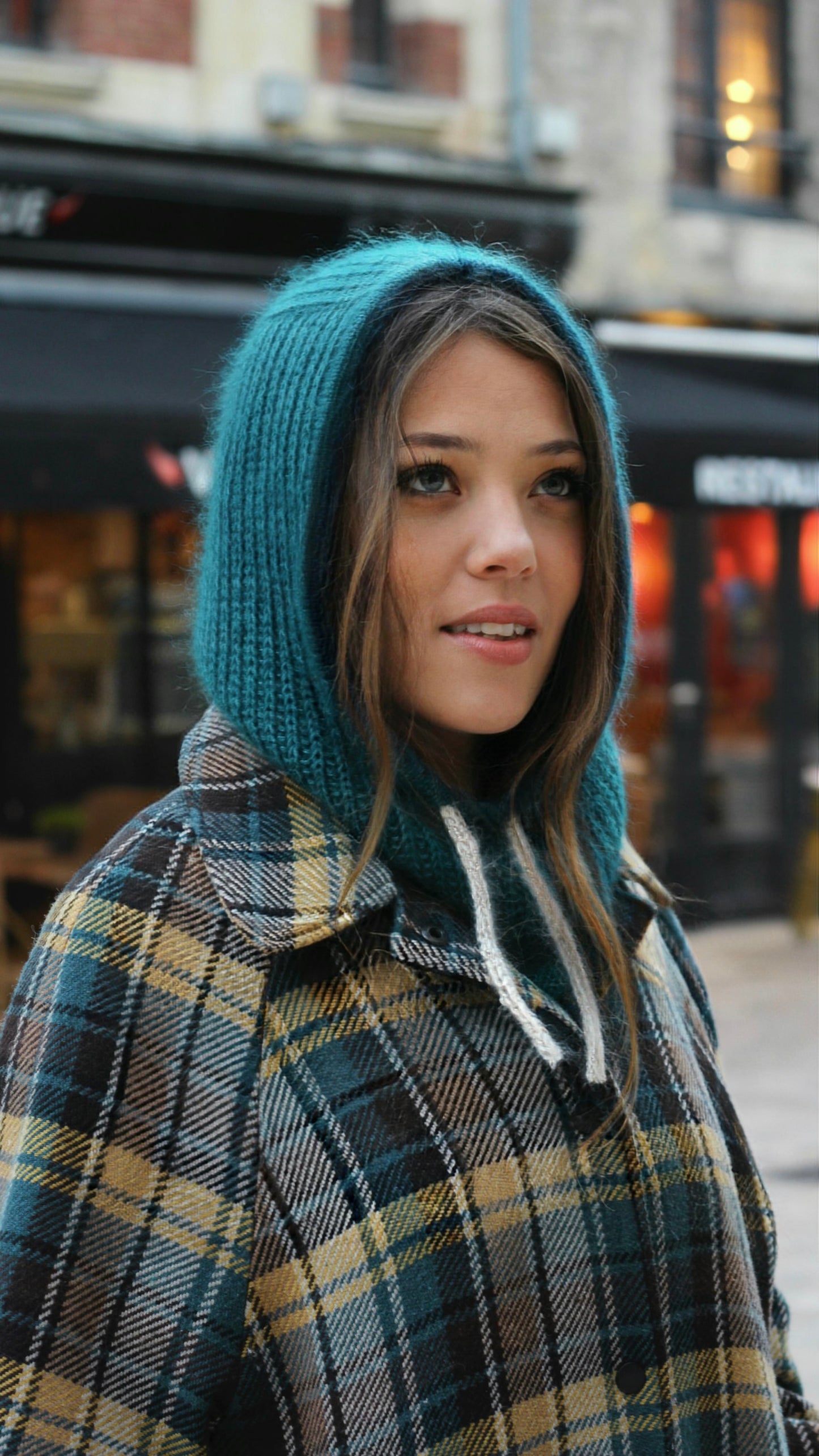 Capuche Billie Kit Laine Woolietteminiseries