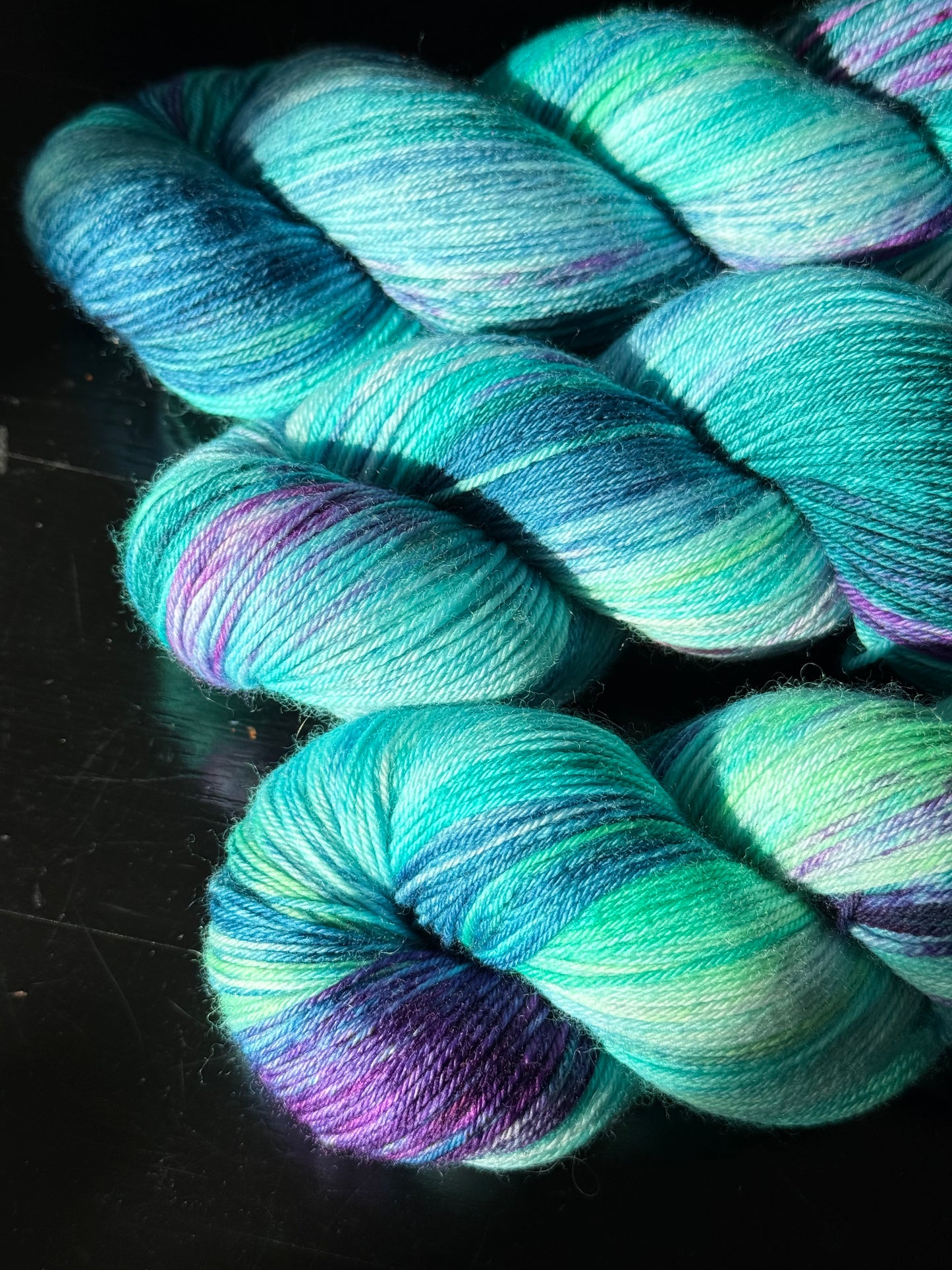 Romantica Cybele Fingering Blue Song