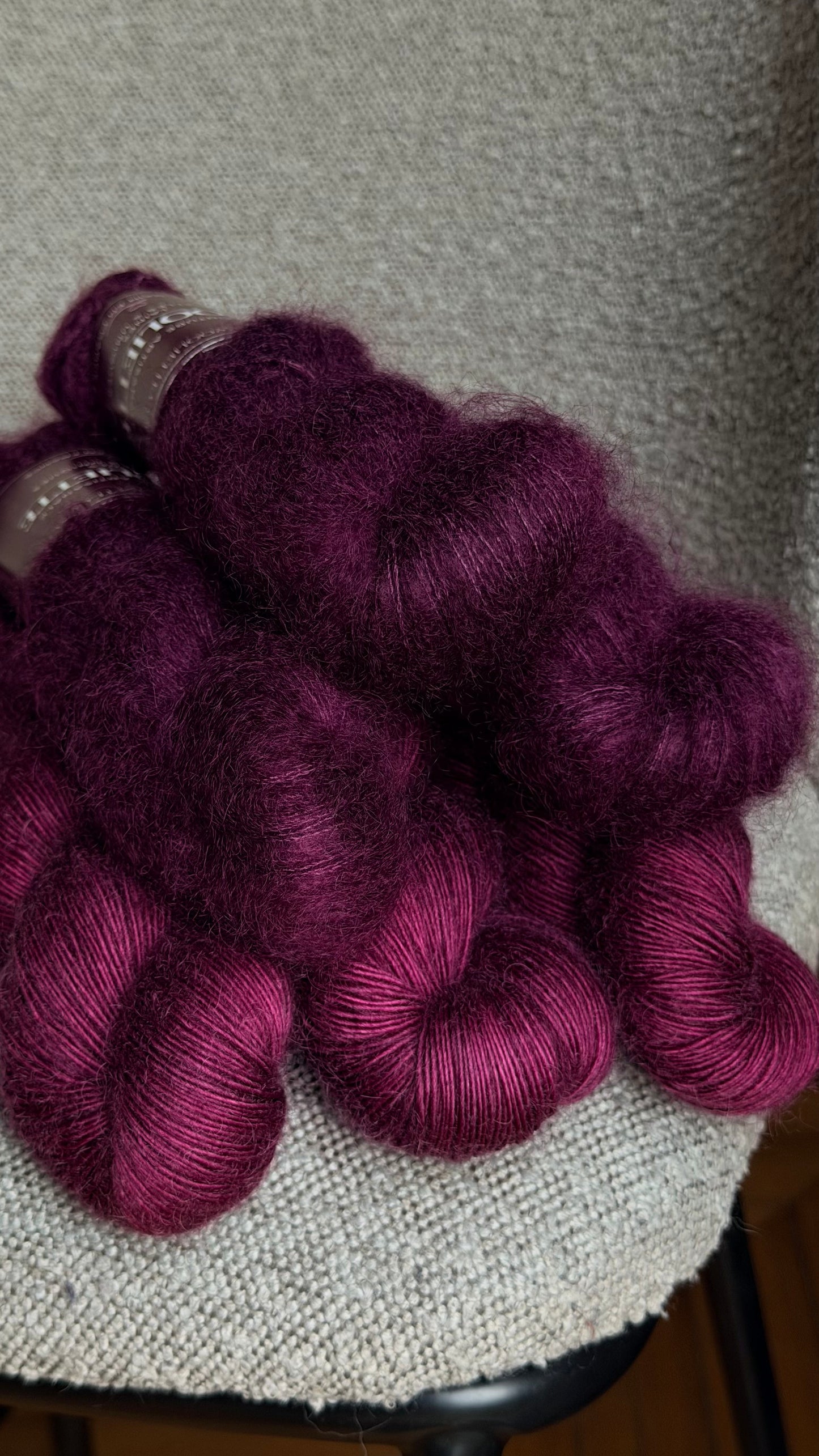 Laine artisanale violette mérinos et mohair fingering France Wooliette