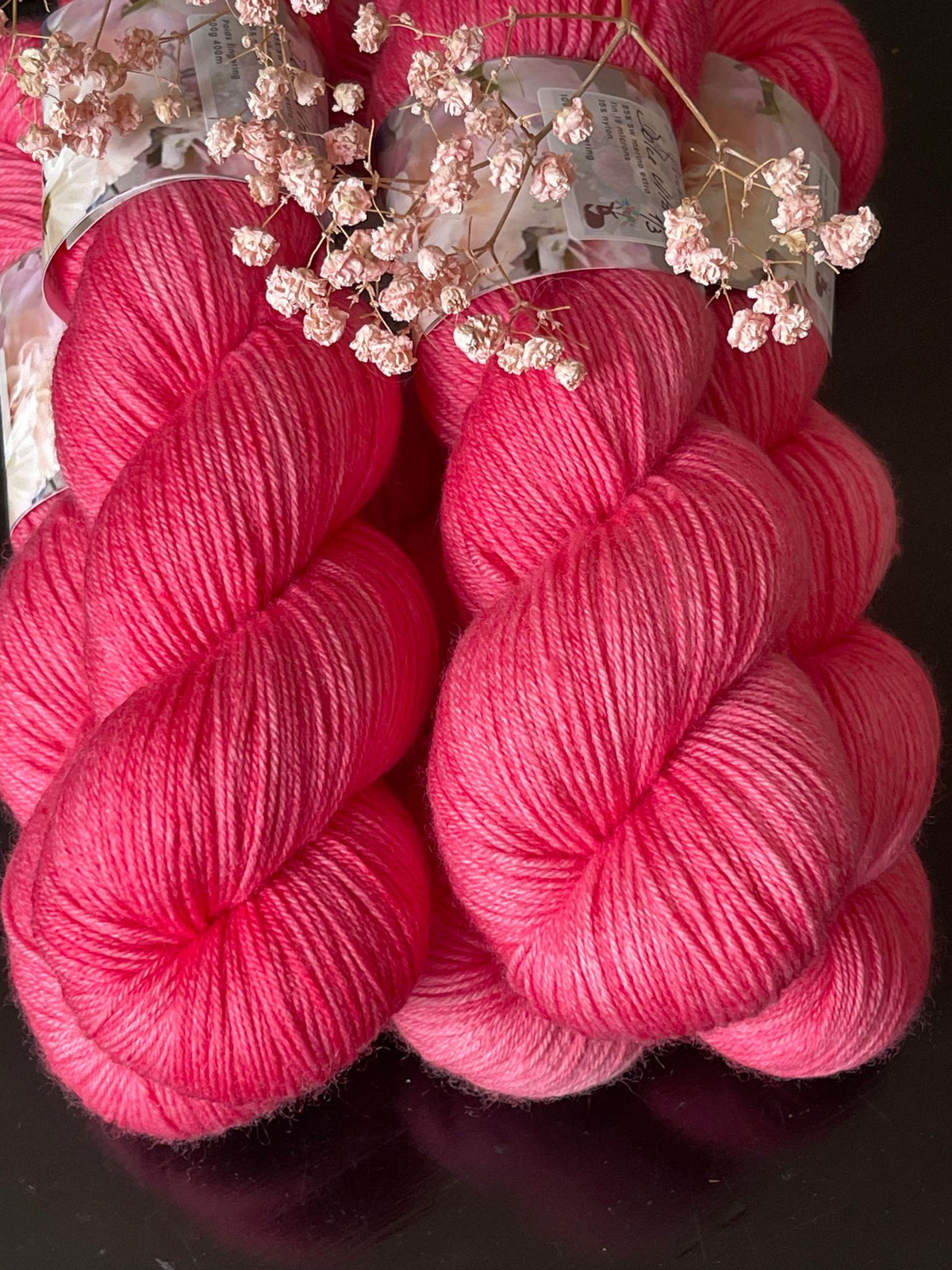 Écheveau laine mérinos nylon fingering Dolce Vita 100g 400m rose framboise vif Wooliette
