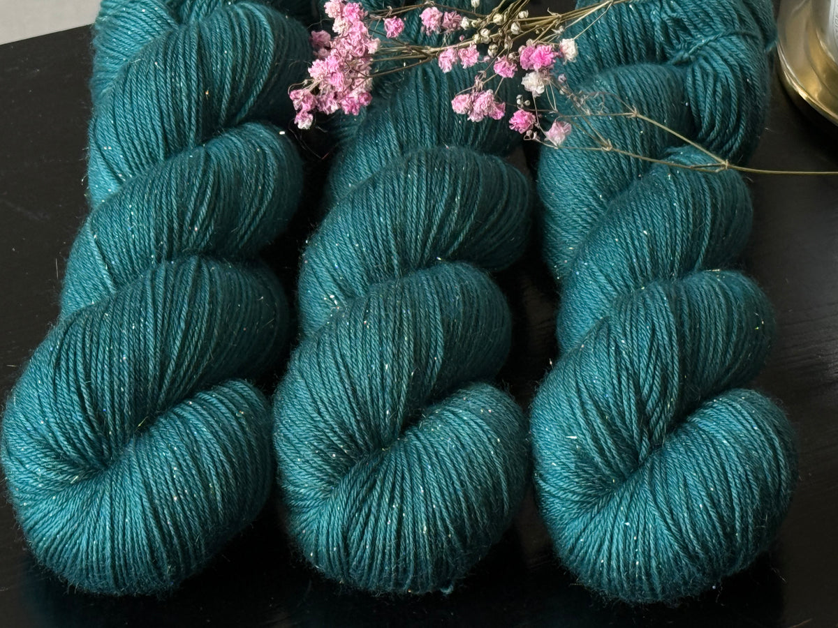 Laine à chaussettes pailletée bleu canard mérinos nylon fingering France Wooliette