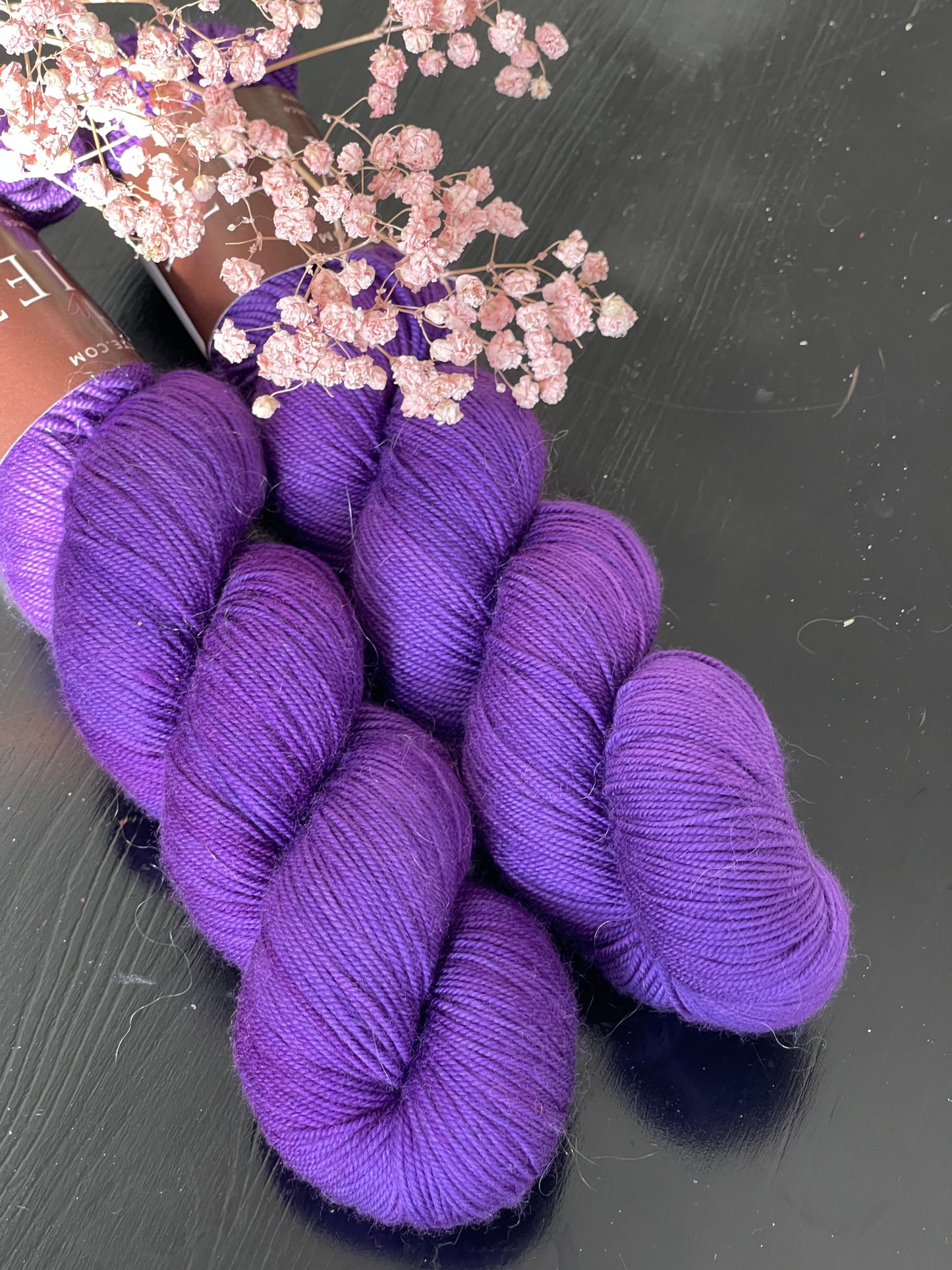 Felicia Single merino fingering Iris
