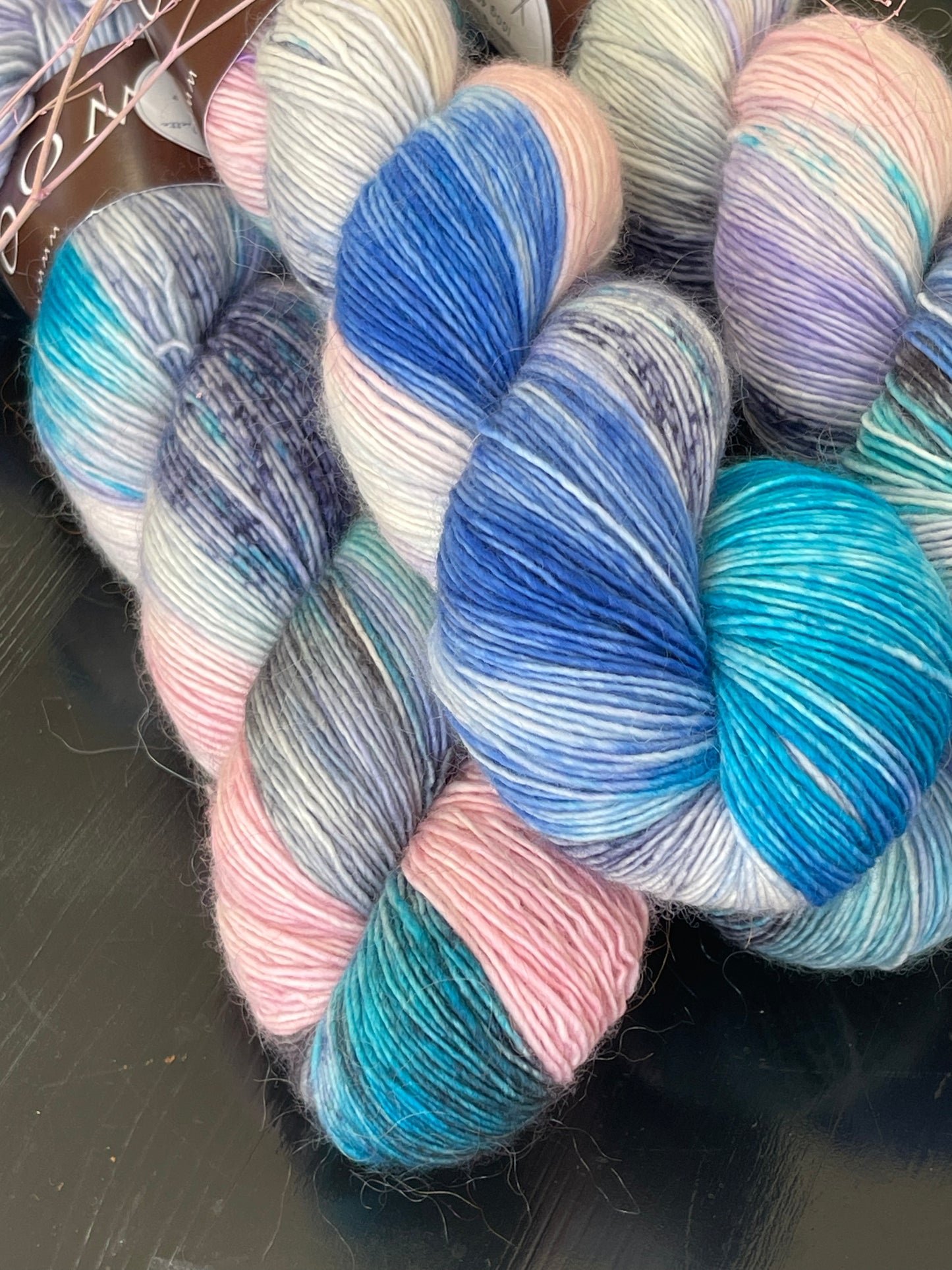 Felicia Single merino fingering Pensées