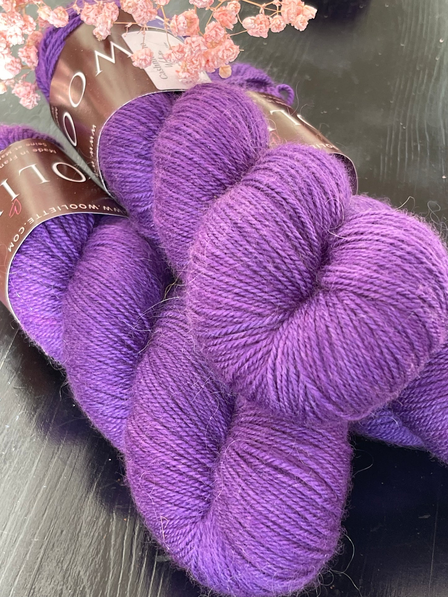 Felicia Single merino fingering Iris