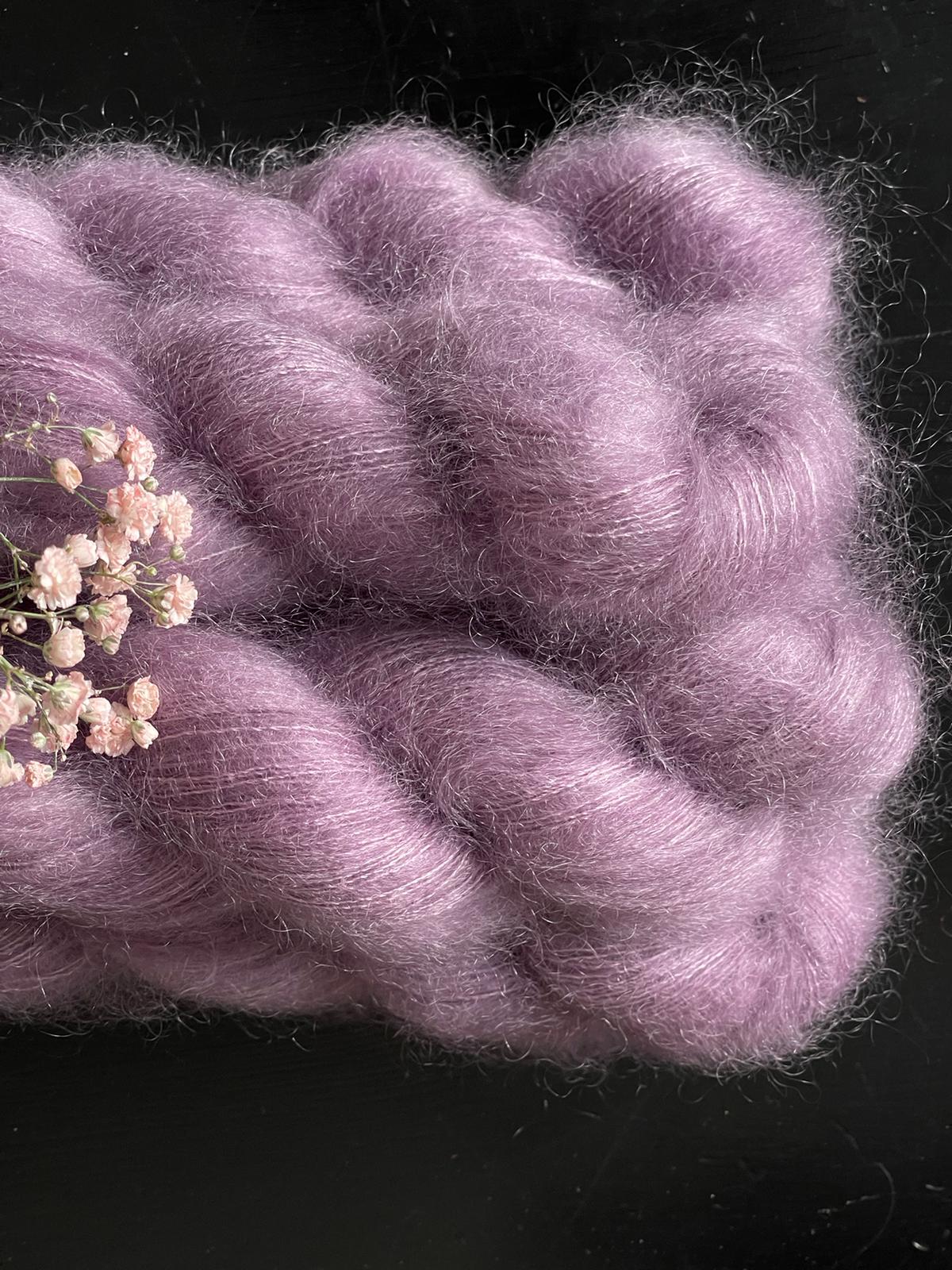 Détail texture Doucette Romantica halo vaporeux coloris braise Tison Wooliette