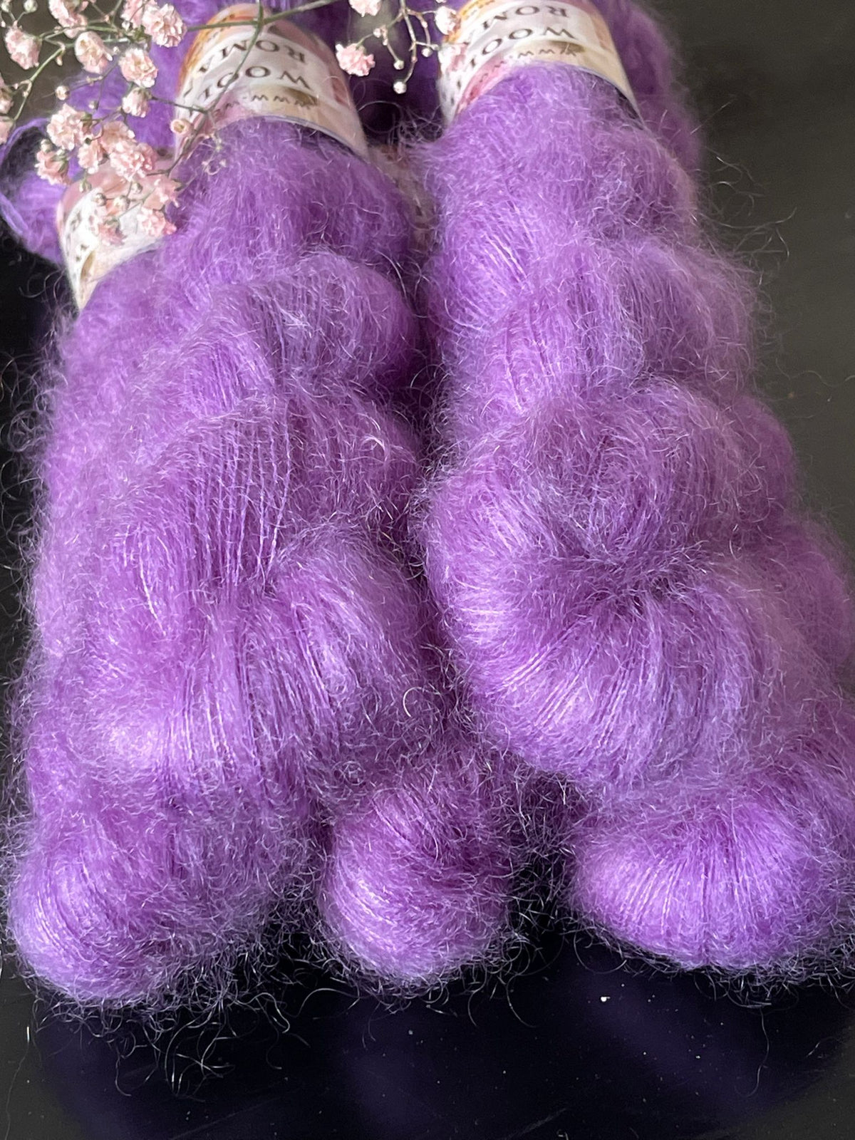 Écheveaux laine mohair soie Doucette Romantica Helenica 50g 420m violet rosé lumineux Wooliette