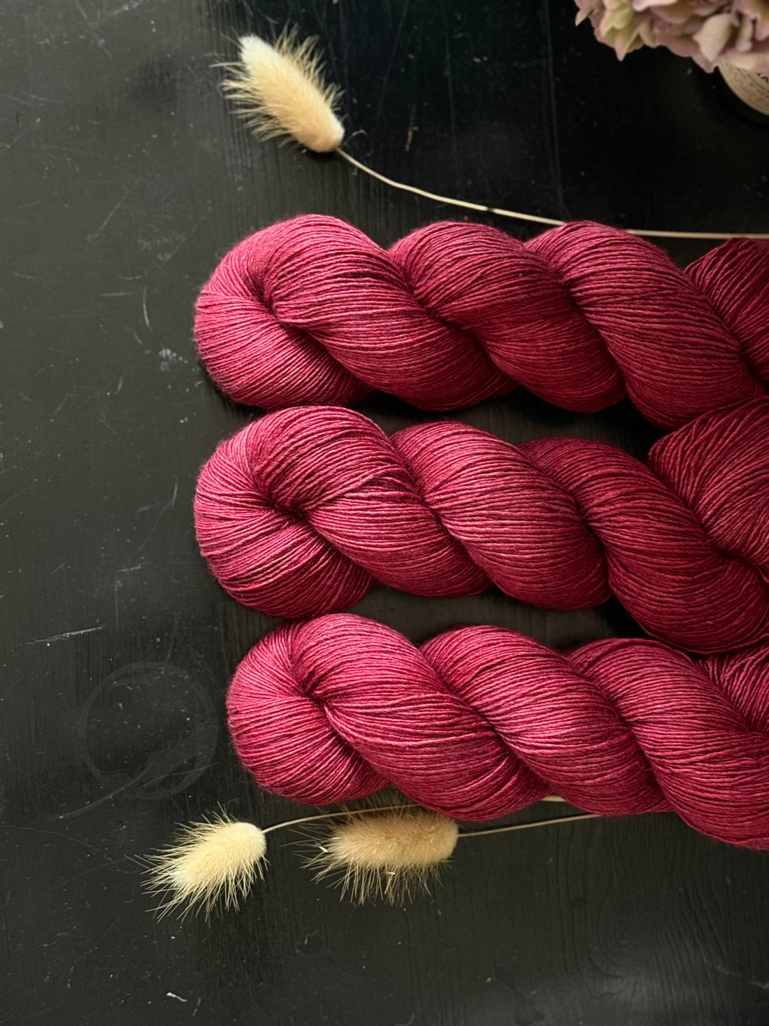 laine Yalux Wooliette mérinos yak et soie , coloris Burlesque