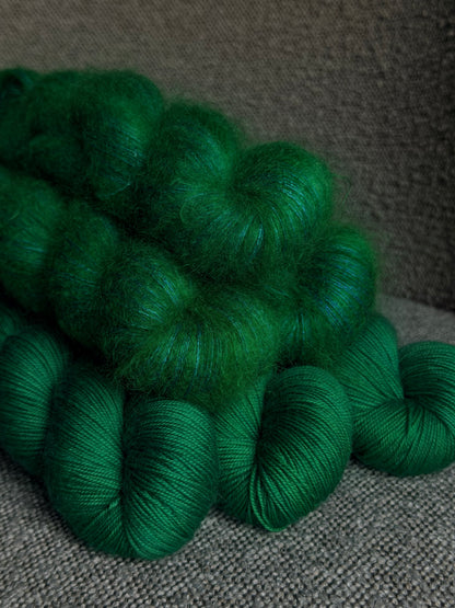 Fingering Portofino Secret Garden