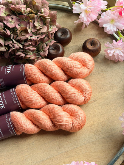 Ornella Fingering Pecheresse – Fil BFL Soie | Wooliette