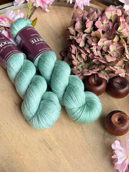 Ornella Fingering Sauge – Fil BFL Soie | Wooliette