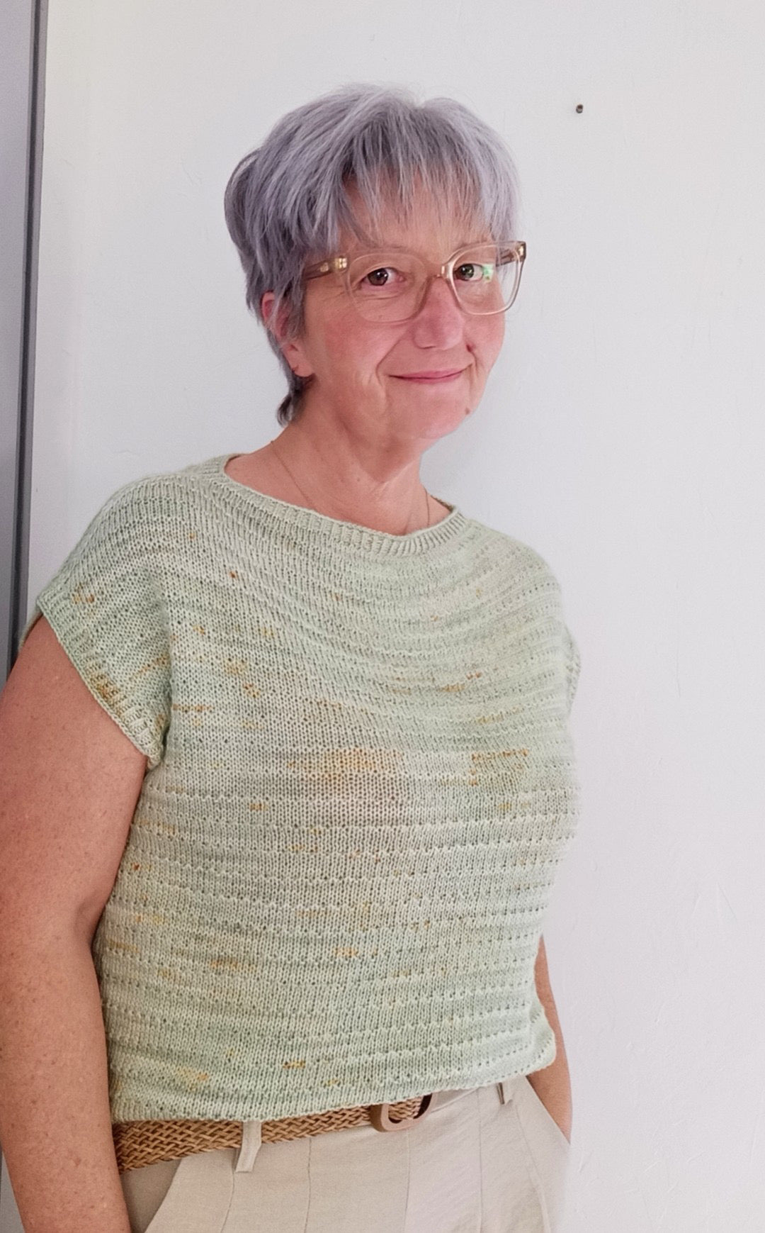Bretania_knitting_pattern_handknit_sleeveless_top_in_BFL_silk_fingering_yarn_worn_close_to_the_body_Wooliette_handed_yarn