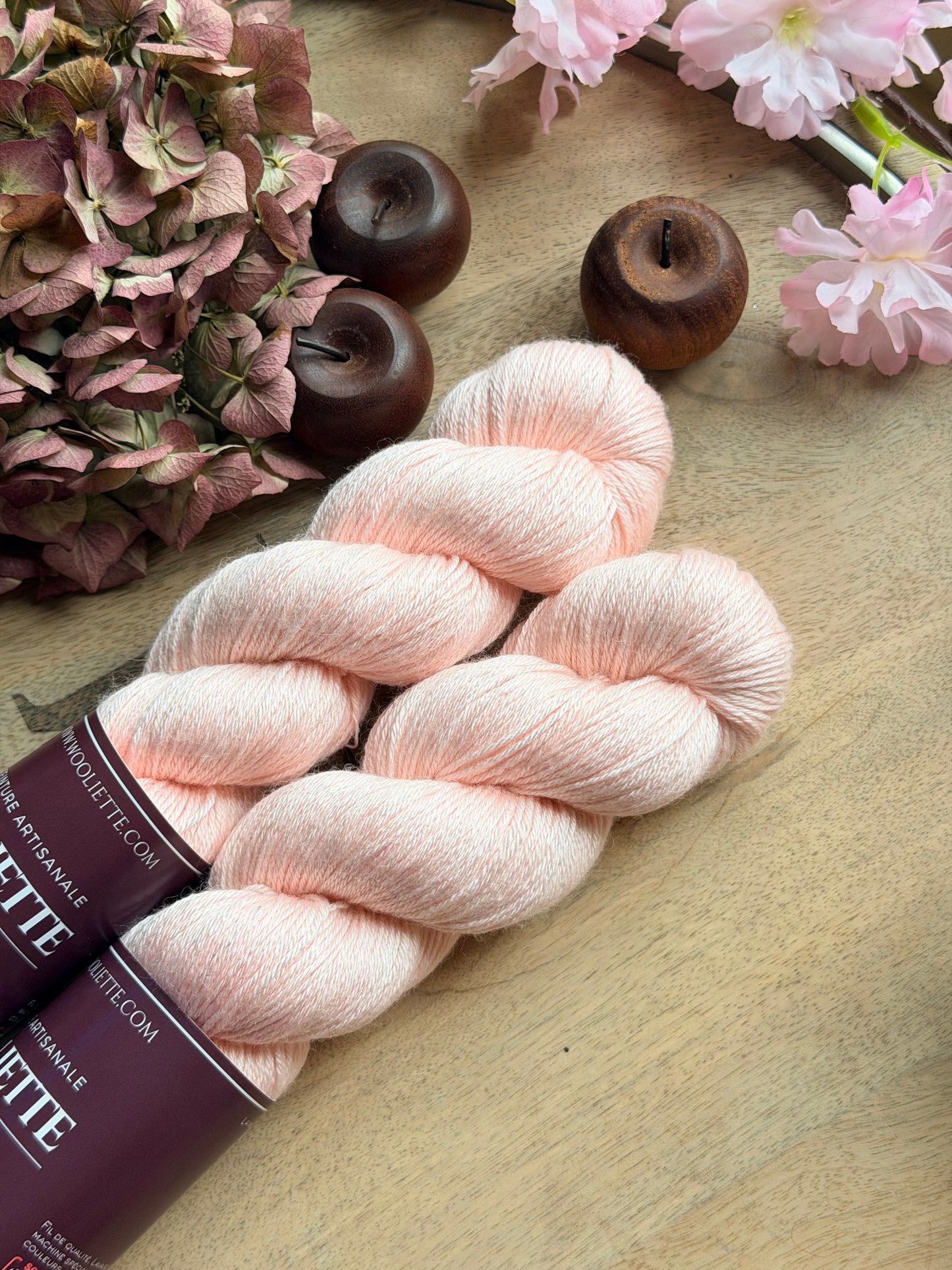 Ornella Fingering Milkshake – Fil BFL Soie | Wooliette