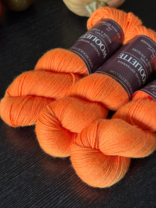 Cybele Fingering Sunset Spritz
