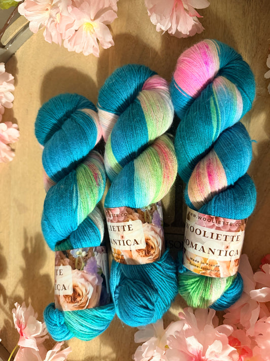 Cybele Fingering Azur Palais Royal