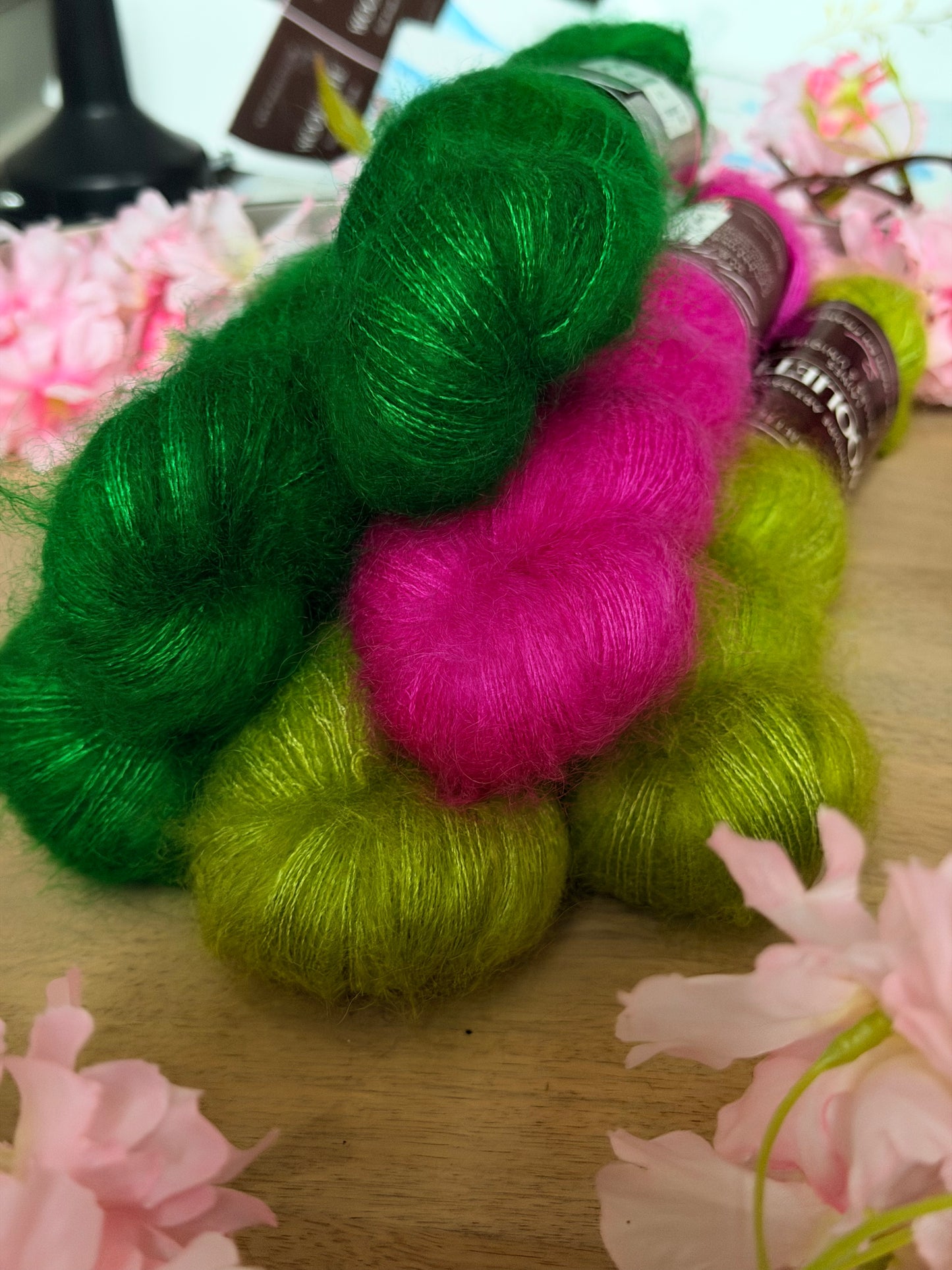 Combo Pull Ceallaigh Sweater (Flora Viva) - Mohair Soie Doucette