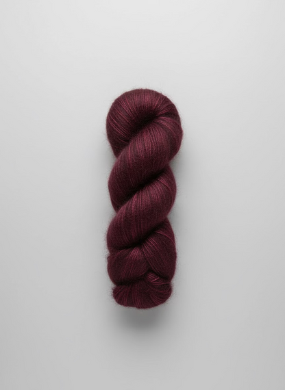 laine artisanale wooliette doucette mohair et soie coloris nuit toscane pour tricoter pulls et cardigans