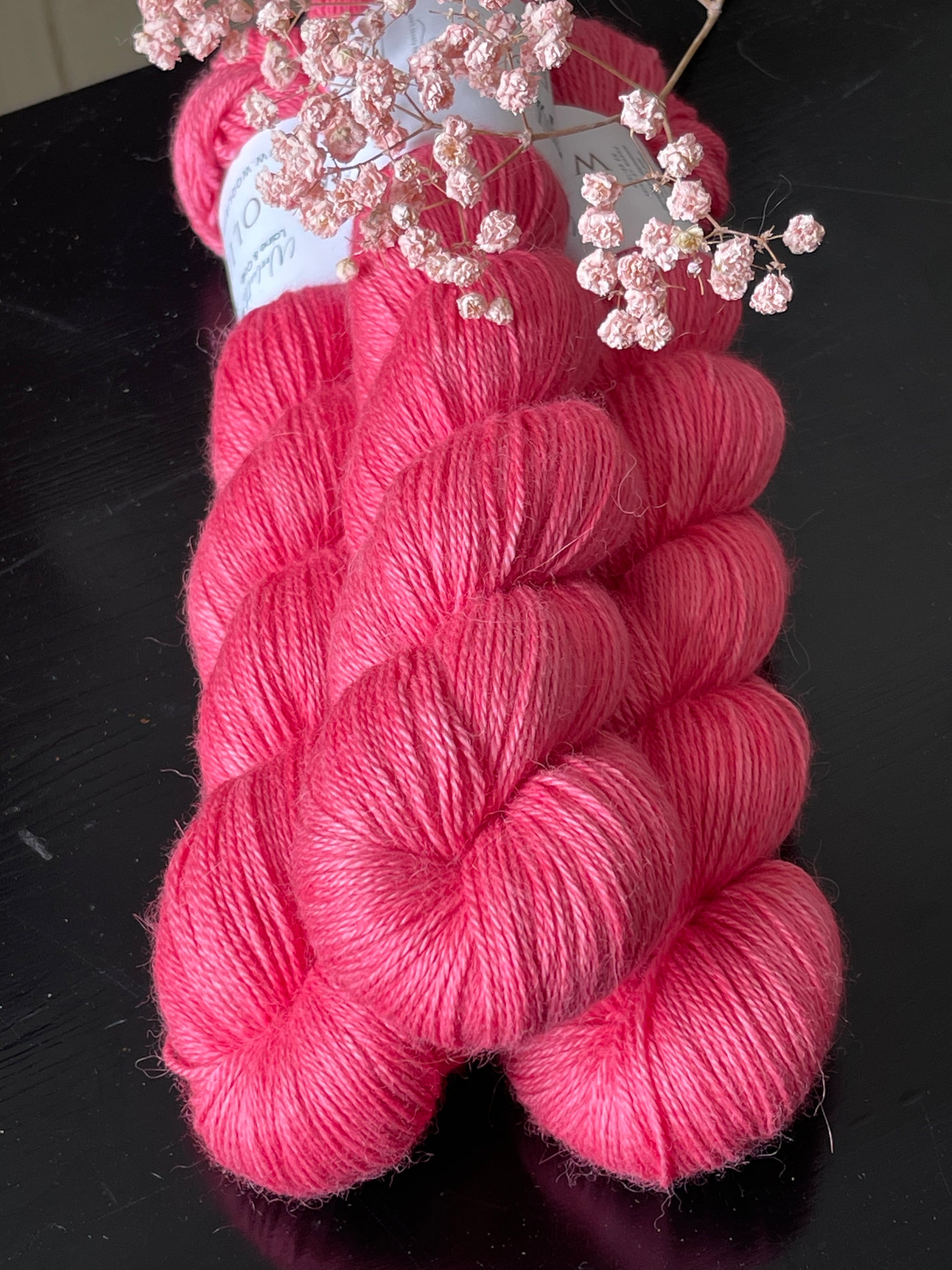 Laine de luxe alpaga cachemire et soie fingering rose France Wooliette