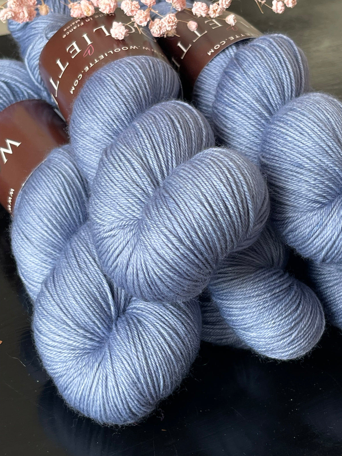 Écheveau laine mérinos nylon fingering Pop Blue 100g 400m bleu denim grisé Wooliette