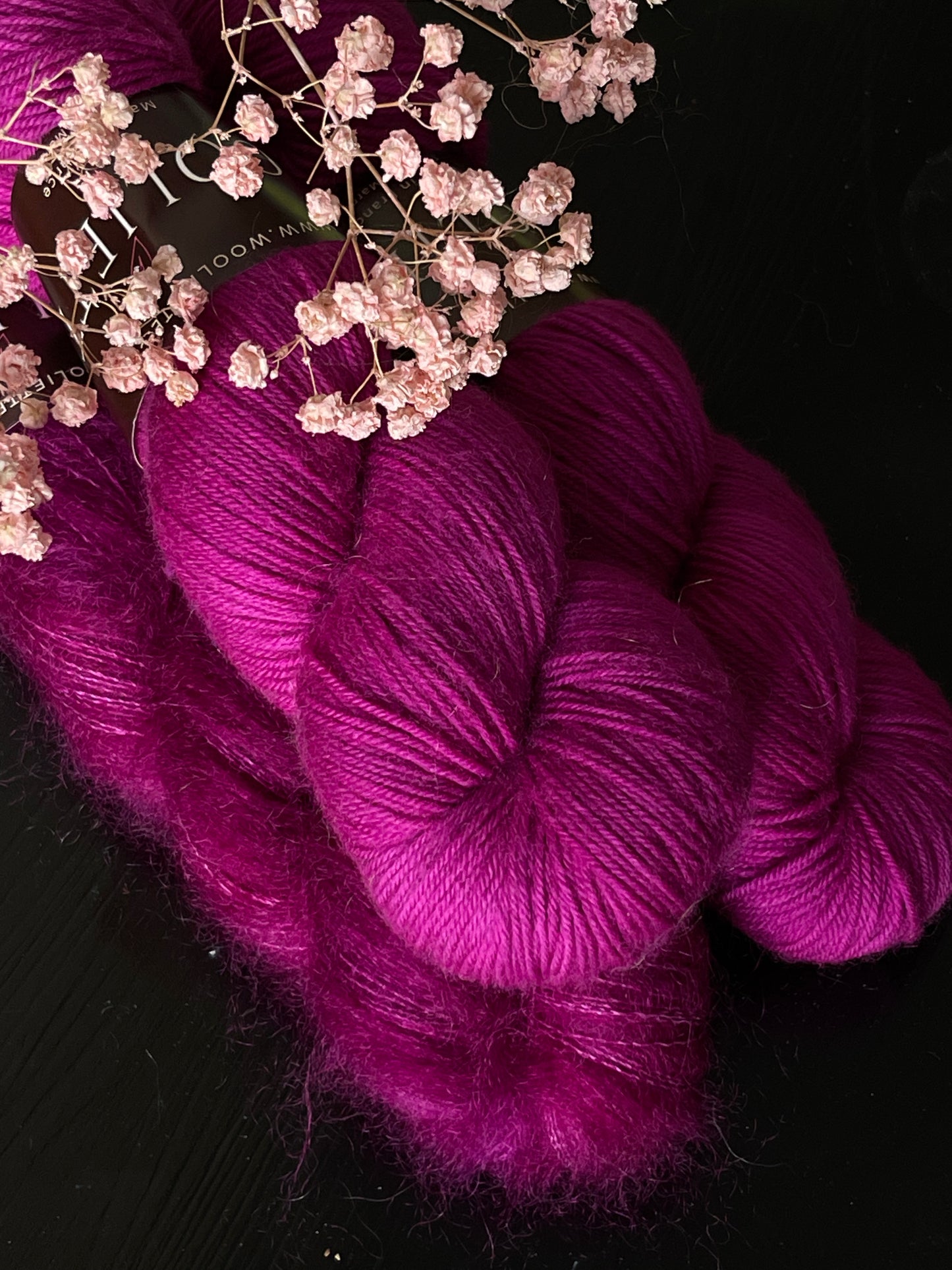 Laine à chaussettes artisanale magenta mérinos nylon fingering France Wooliette