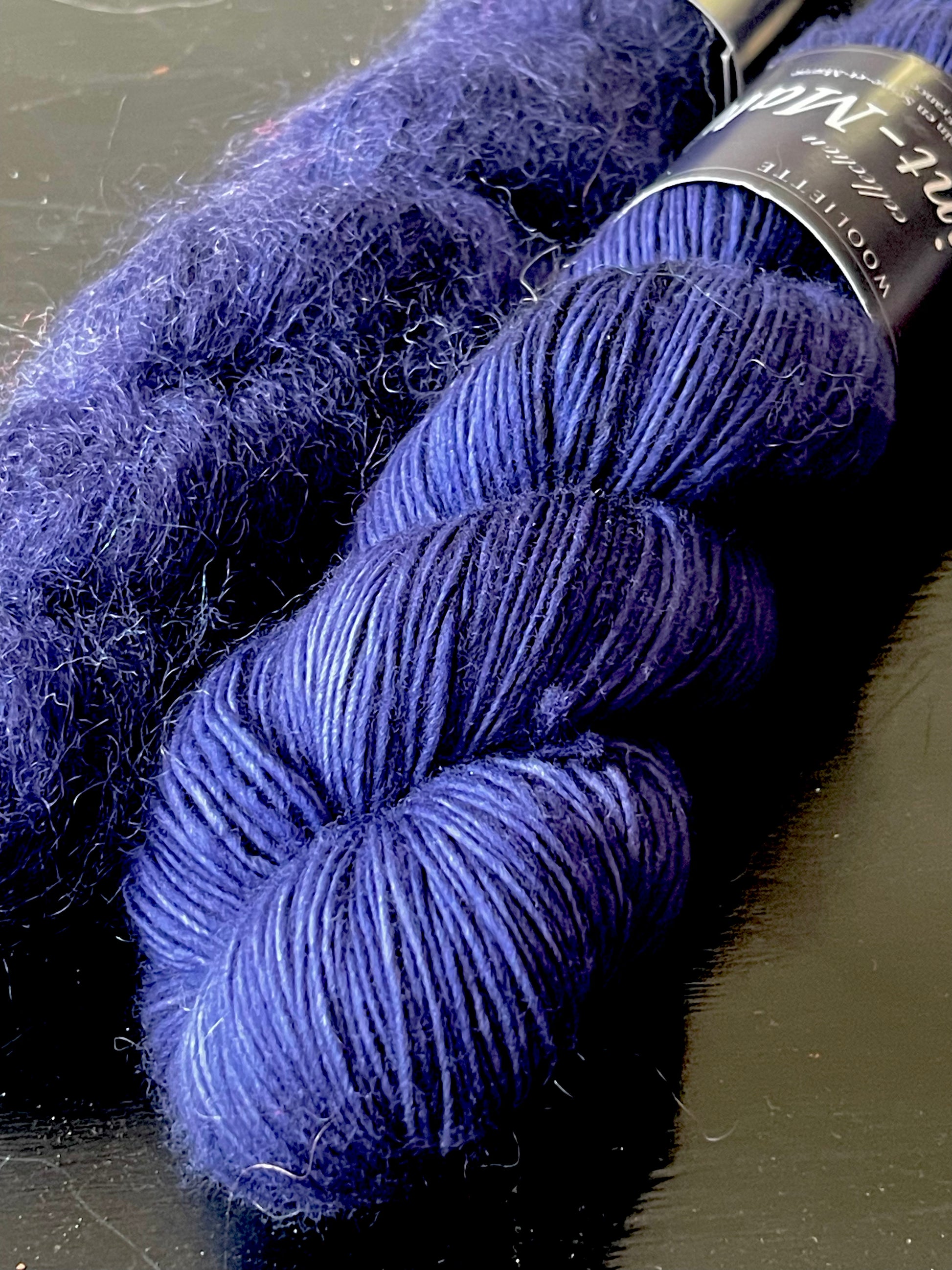 Laine Bellezza Fingering mérinos kid mohair Mamy Blue bleu marine teinte main Wooliette