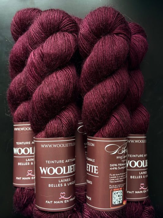 Laine Bellezza Fingering mérinos kid mohair Nuit Toscane bordeaux teinte main Wooliette
