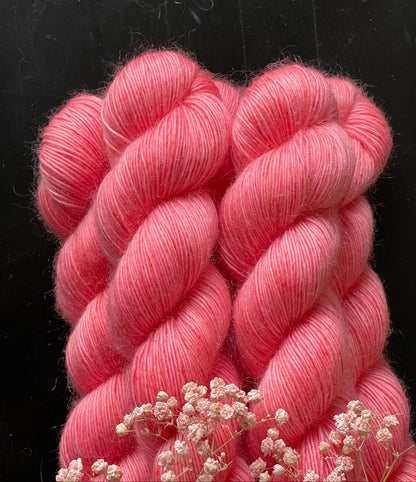 Laine Bellezza Romantica mérinos kid mohair Dolce Vita rose framboise teinte main Wooliette
