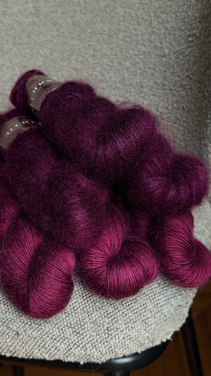 Laine artisanale violette mérinos et mohair fingering France Wooliette