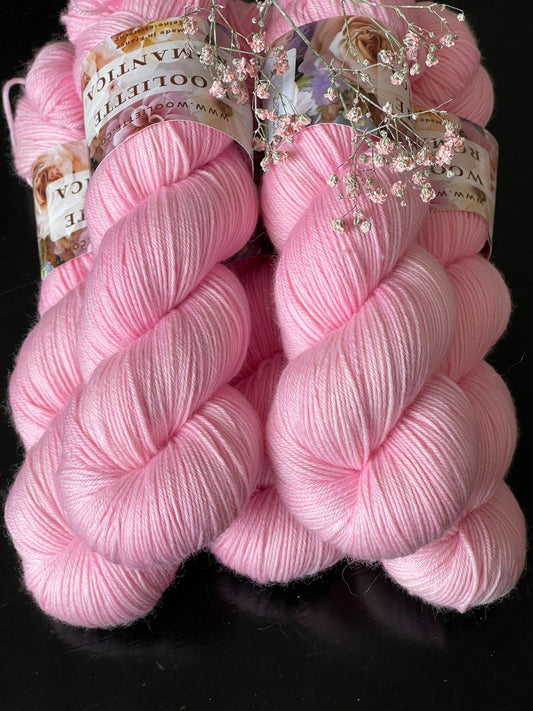 Laine Cybele Romantica mérinos nylon Galantry rose bonbon teinte main Wooliette