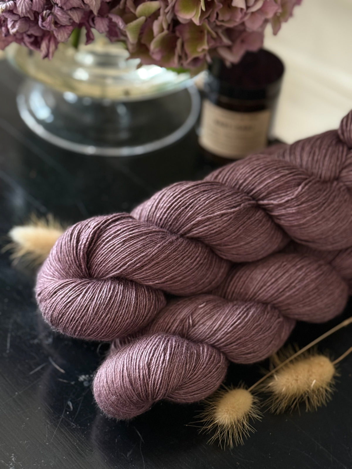 Écheveau laine mérinos soie et yak fingering Souvenir de Soie 120g 480m mauve bois de rose Wooliette