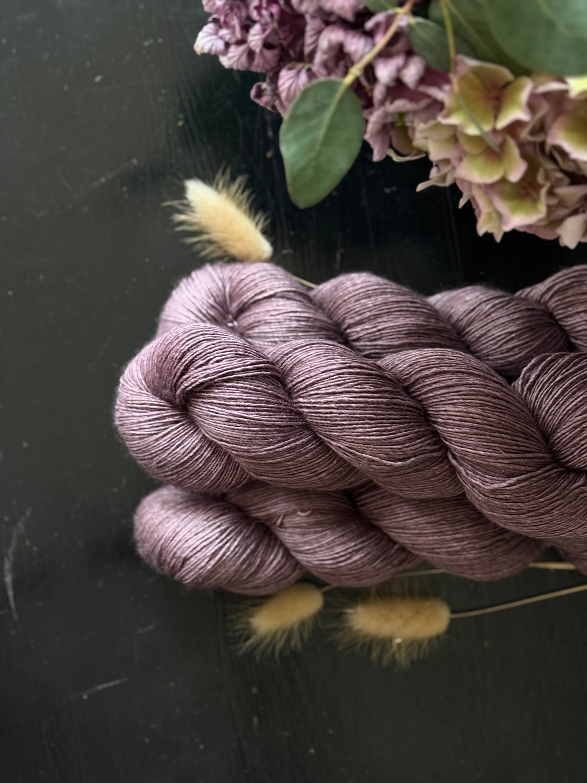 Laine artisanale mauve mérinos soie et yak fingering France Wooliette