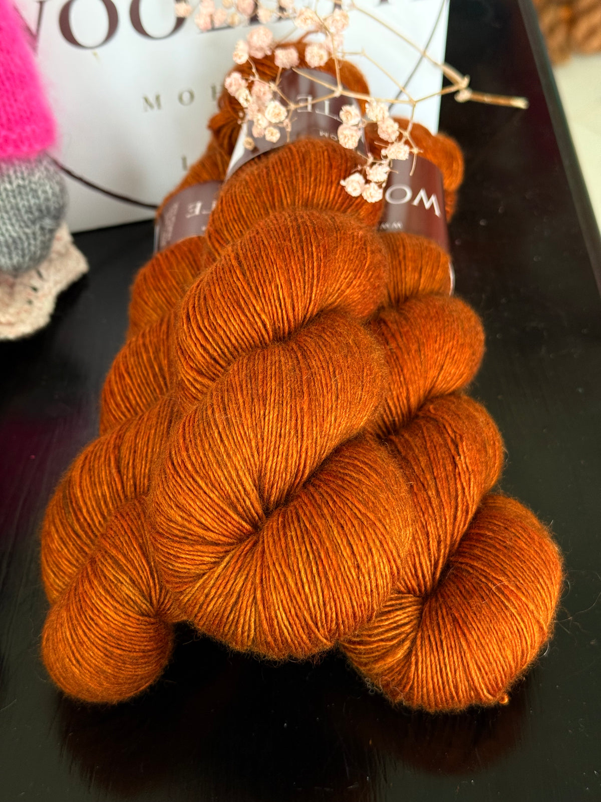 Laine artisanale orange mérinos soie et yak fingering France Wooliette