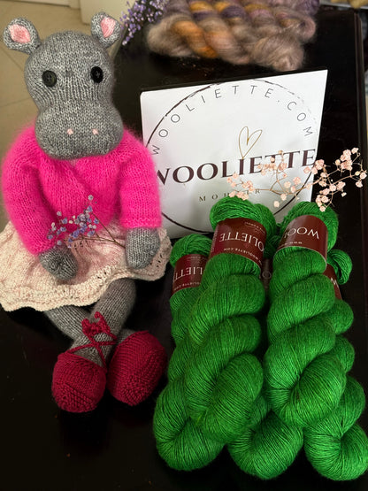Écheveau laine mérinos soie et yak fingering Verde 120g 480m vert profond Wooliette