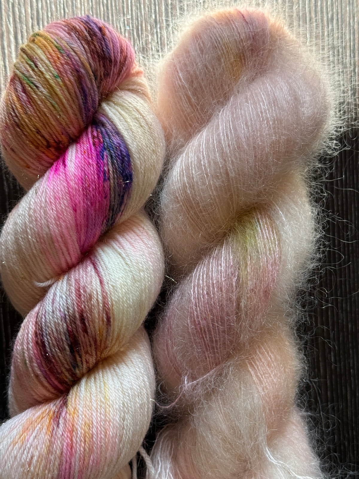 Détail texture laine Bimba mérinos Stellina dorée coloris moucheté Tentation Wooliette