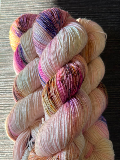 Laine à chaussettes pailletée multicolore mouchetée mérinos nylon fingering France Wooliette