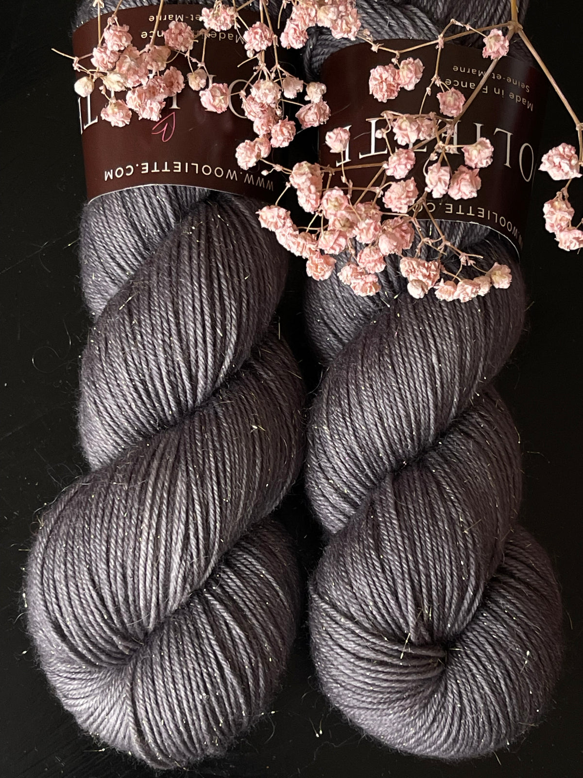 Écheveau laine à chaussettes pailletée fingering Minnie 100g 400m gris souris Wooliette