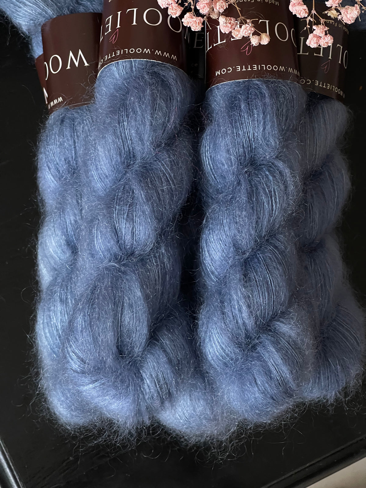 Écheveaux laine mohair soie Doucette Pop Blue 50g 420m bleu denim grisé Wooliette