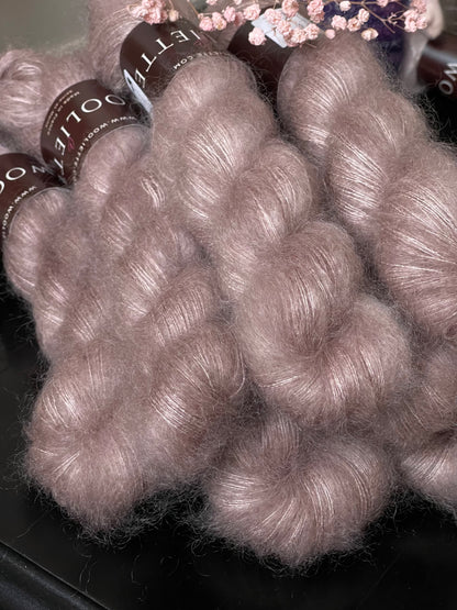 Laine Doucette kid mohair et soie Mars et Vénus bois rosé teinte main Wooliette