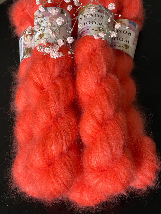 Laine Doucette Romantica kid mohair et soie Lilou corail orangé teinte main Wooliette