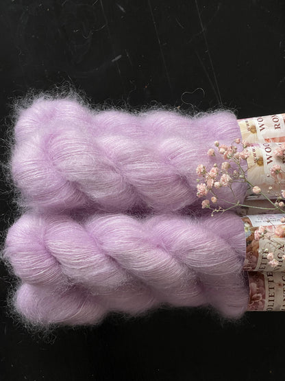 Écheveaux laine mohair soie Doucette Romantica Biche 50g 420m lilas poudré Wooliette