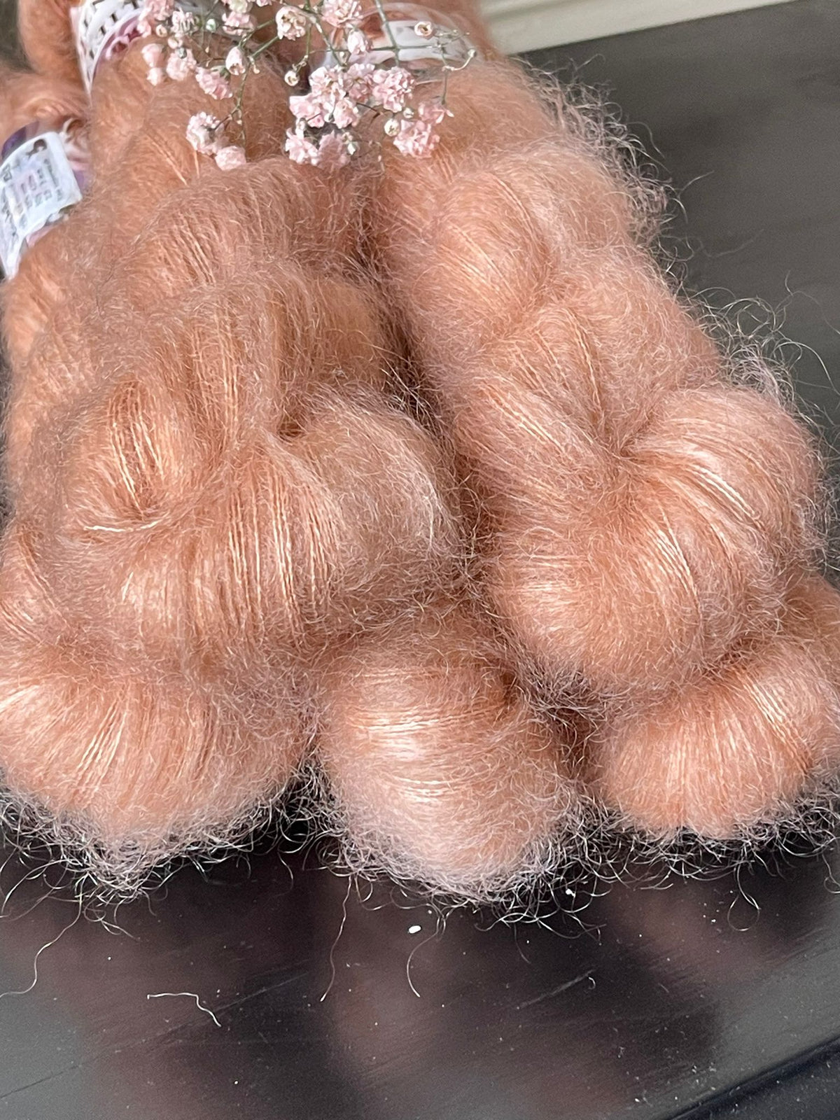 Écheveaux laine mohair soie Doucette Romantica Donatella 50g 420m rose abricot pêche Wooliette