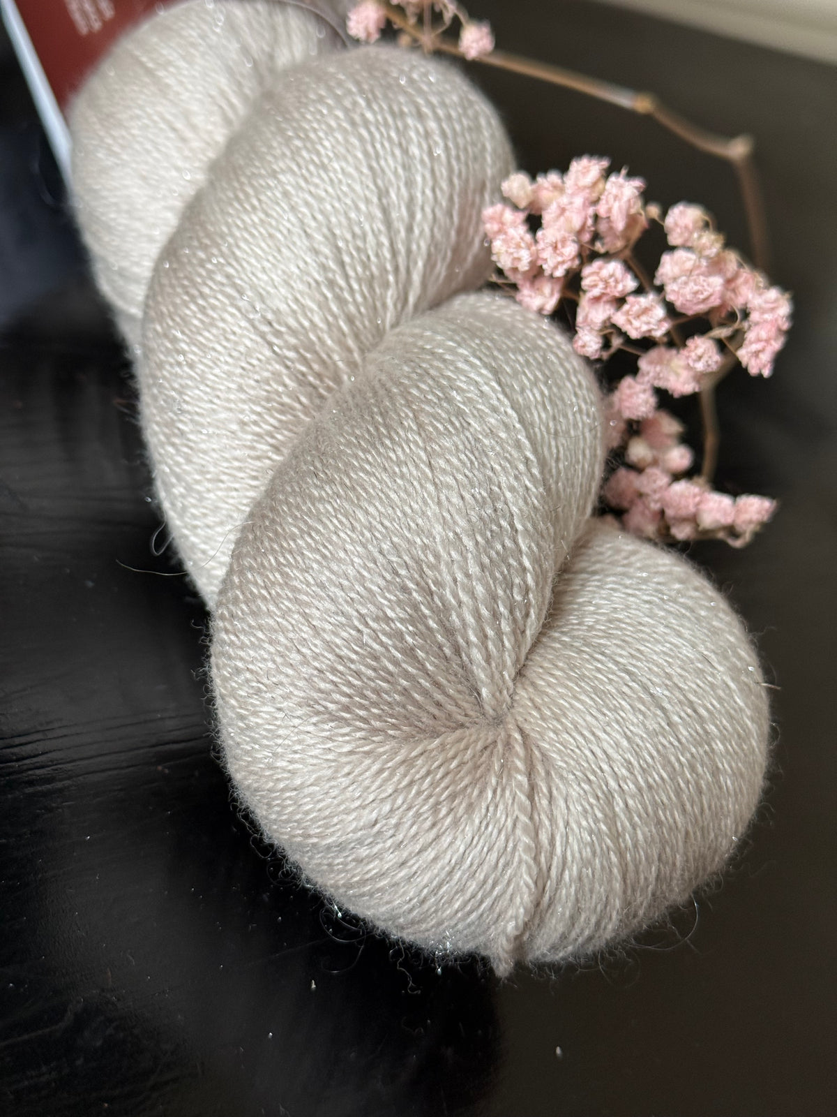 Laine Silky Lace Stellina mérinos soie Café Latté beige lin pailletée Wooliette