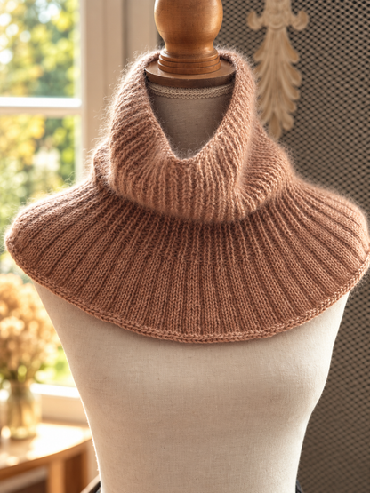 Tour de cou cowl Myrtille tricoté main laine artisanale Wooliette