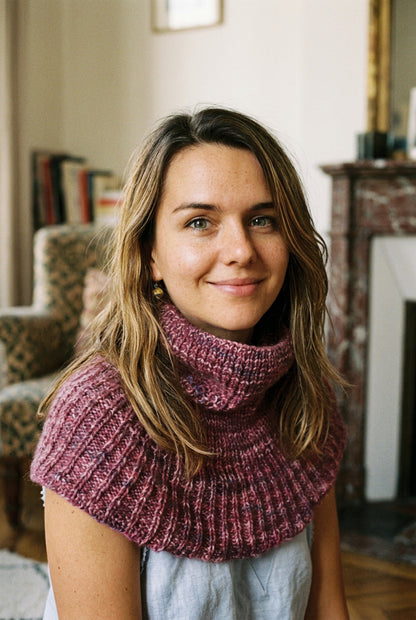 Tour de cou cowl Myrtille tricoté main laine artisanale Wooliette