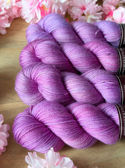 Écheveau laine mérinos sport Tulipe Nuancé 100g 300m lilas rosé mauve nuancé Wooliette