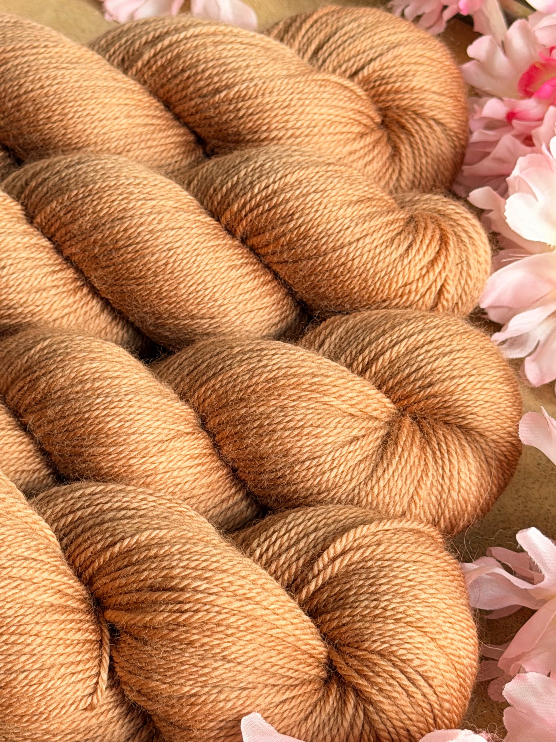 Nuancier des coloris disponibles en précommande laine Veloce Wooliette