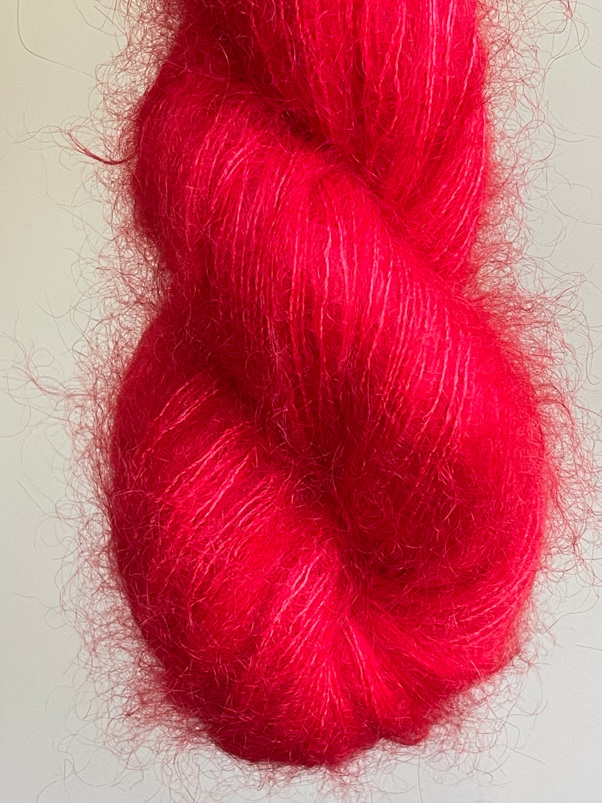 Écheveaux laine mohair soie Doucette Brittany 50g 420m rouge franc profond Wooliette
